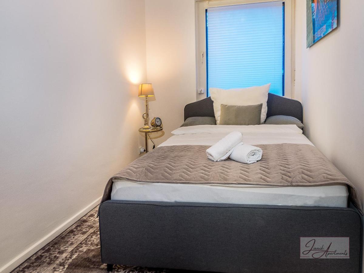 Gemuetliche & Individuelle Ferienwohnungen In Krefeld - Junik Apartments מראה חיצוני תמונה